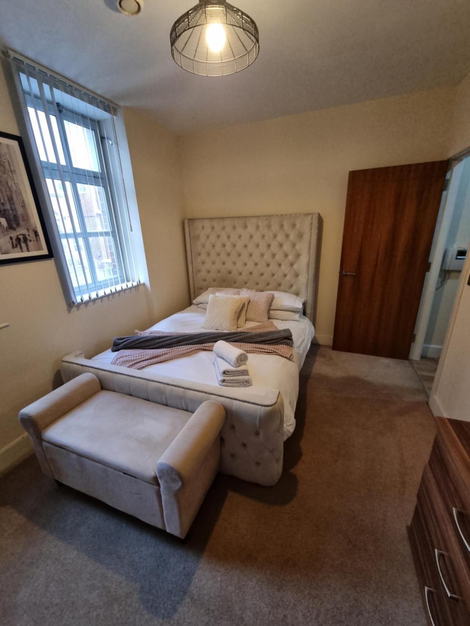 Modern 2br Flat In Centre!