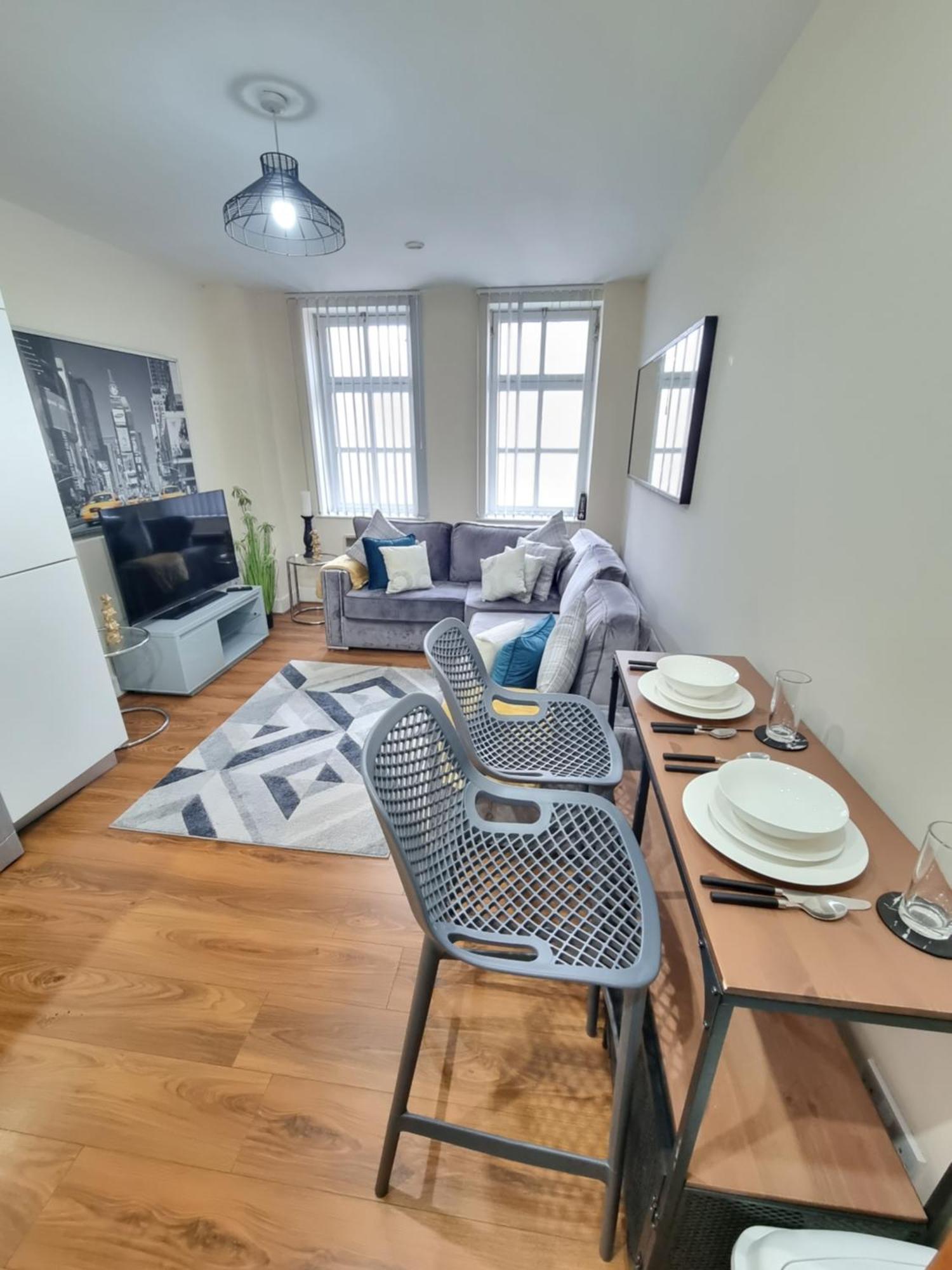 Modern 2br Flat In Centre! *